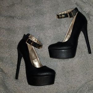 Charlotte Russe Ravish Heels